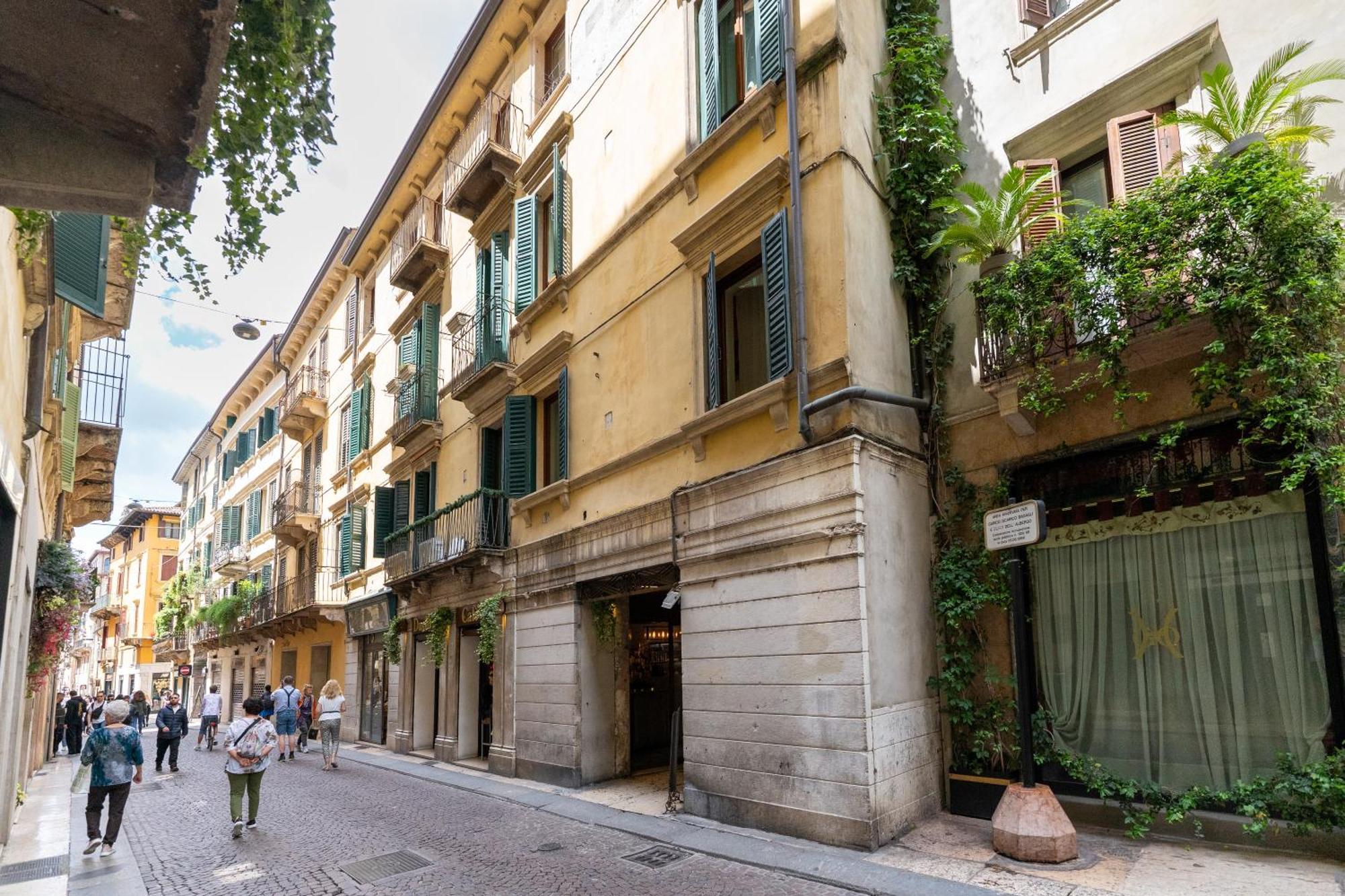 Sgarzerie Luxury Flat 2 Rooms 120Mq Verona Exteriör bild
